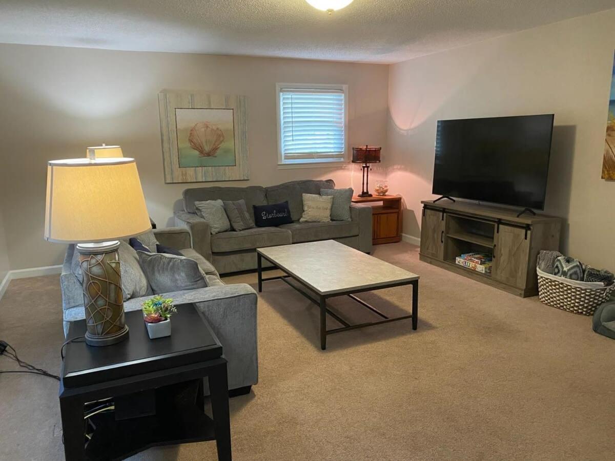 2Br Pet Friendly Home In Sneads Ferry With Parking Extérieur photo