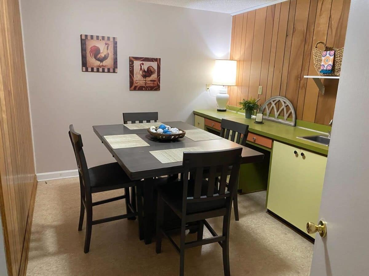 2Br Pet Friendly Home In Sneads Ferry With Parking Extérieur photo