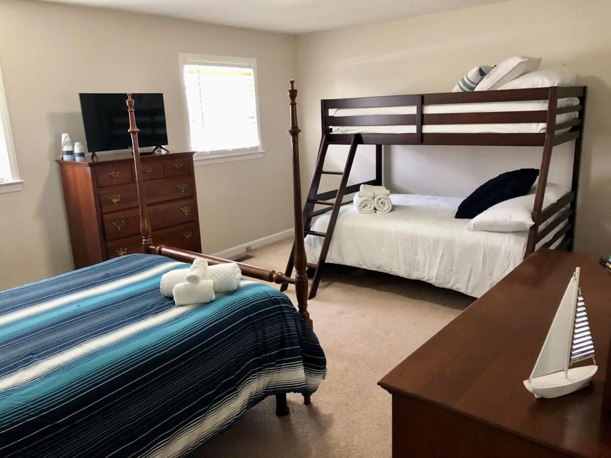 2Br Pet Friendly Home In Sneads Ferry With Parking Extérieur photo